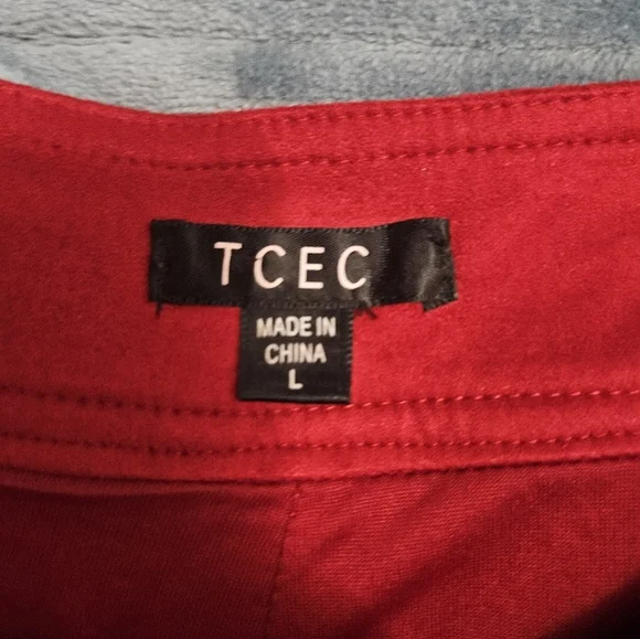 Dark Red TCEC Shorts With Zippers On Front! - Picture 2 of 7